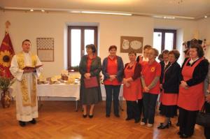 b_800_600_0_00_images_stories_Novice_2012_marec_Razstava_velikonocnih_jedi_9a