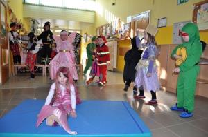 b_800_600_0_00_images_stories_Novice_2012_februar_Pust_-_sirokih_ust_v_VVZ_Kekec_Grosuplje_7
