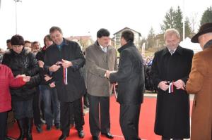 b_800_600_0_00_images_stories_novice_2011-1_december_Otvoritev_nove_trgovine_Spar_Grosuplje_9c