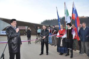 b_800_600_0_00_images_stories_novice_2011-1_december_Otvoritev_novega_dela_cestnega_omrezja_v_Predolah_9a