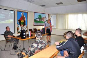 b_800_600_0_00_images_stories_novice_2011-1_september_Seznanitev_vojaskih_obveznikov_z_dolznostmi_in_pravicami_3