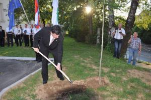b_800_600_0_00_images_stories_novice_2011-1_junij_Slavnostna_seja_Obcinskega_sveta_Obcine_Grosuplje_9z